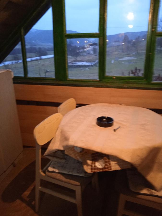 Holiday Home Vila Milka Kremna ภายนอก รูปภาพ