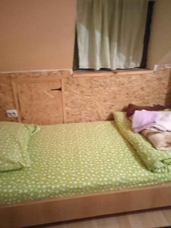 Holiday Home Vila Milka Kremna ภายนอก รูปภาพ