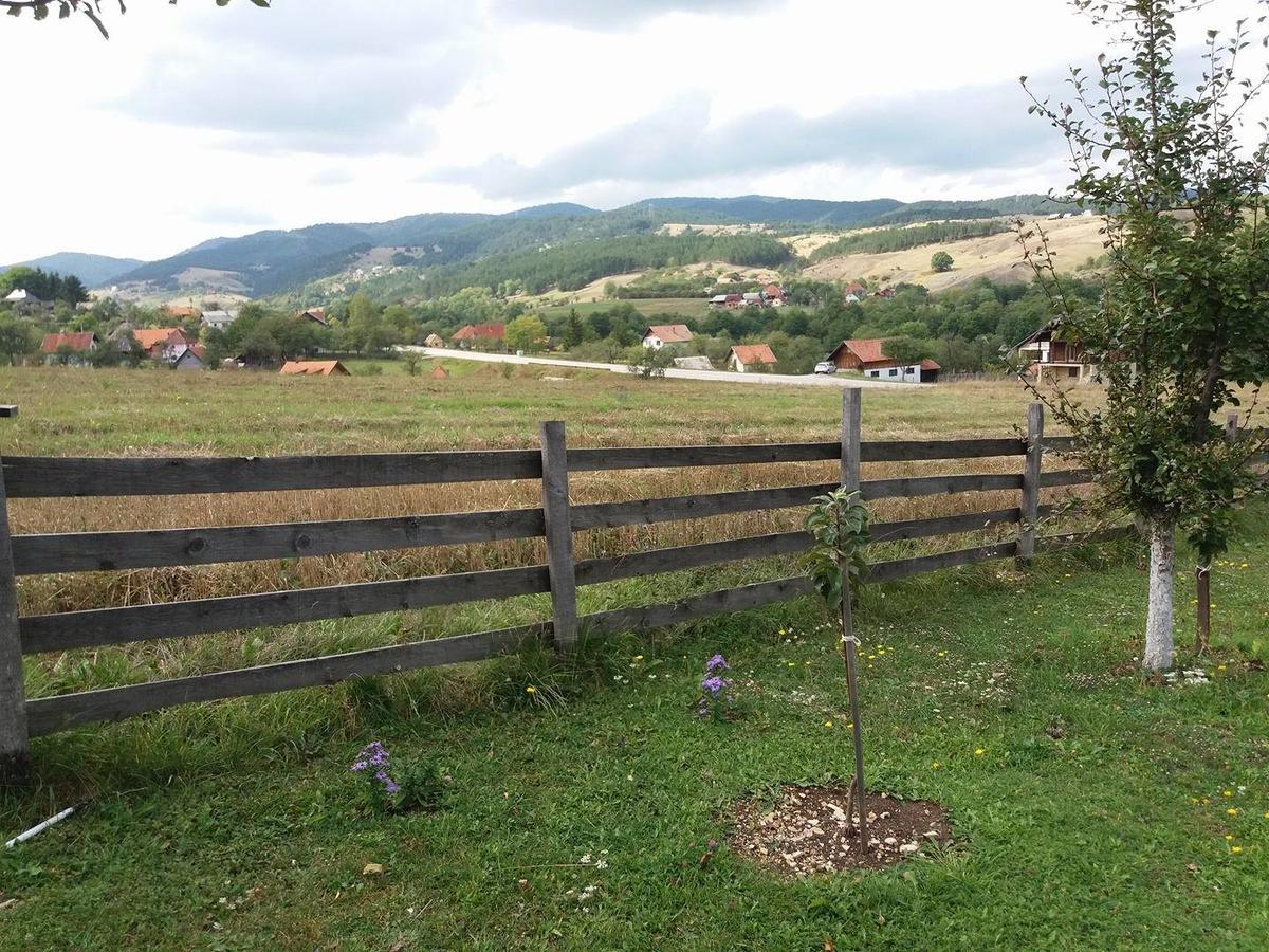 Holiday Home Vila Milka Kremna ภายนอก รูปภาพ